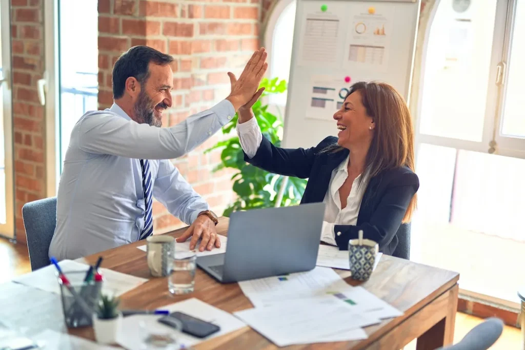 Monthly Bookkeeping Services: Maintaining Accurate Business Finances Throughout the Year